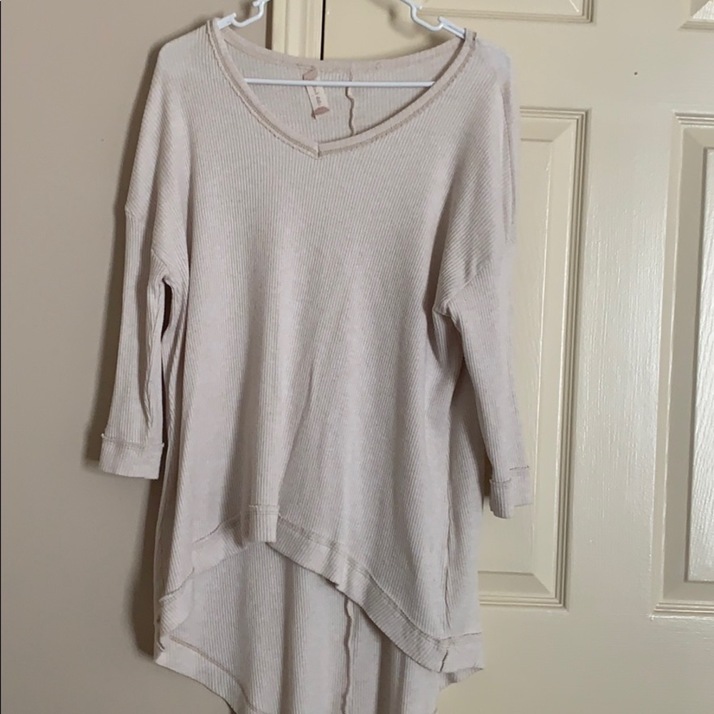 Quarter length sleeve sweater